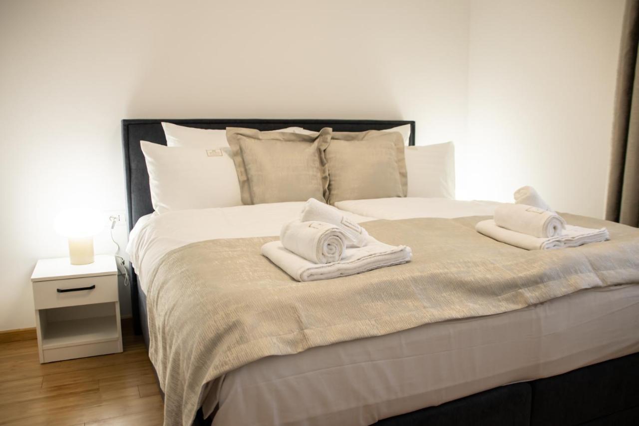 Hugo Apartments Загреб Экстерьер фото
