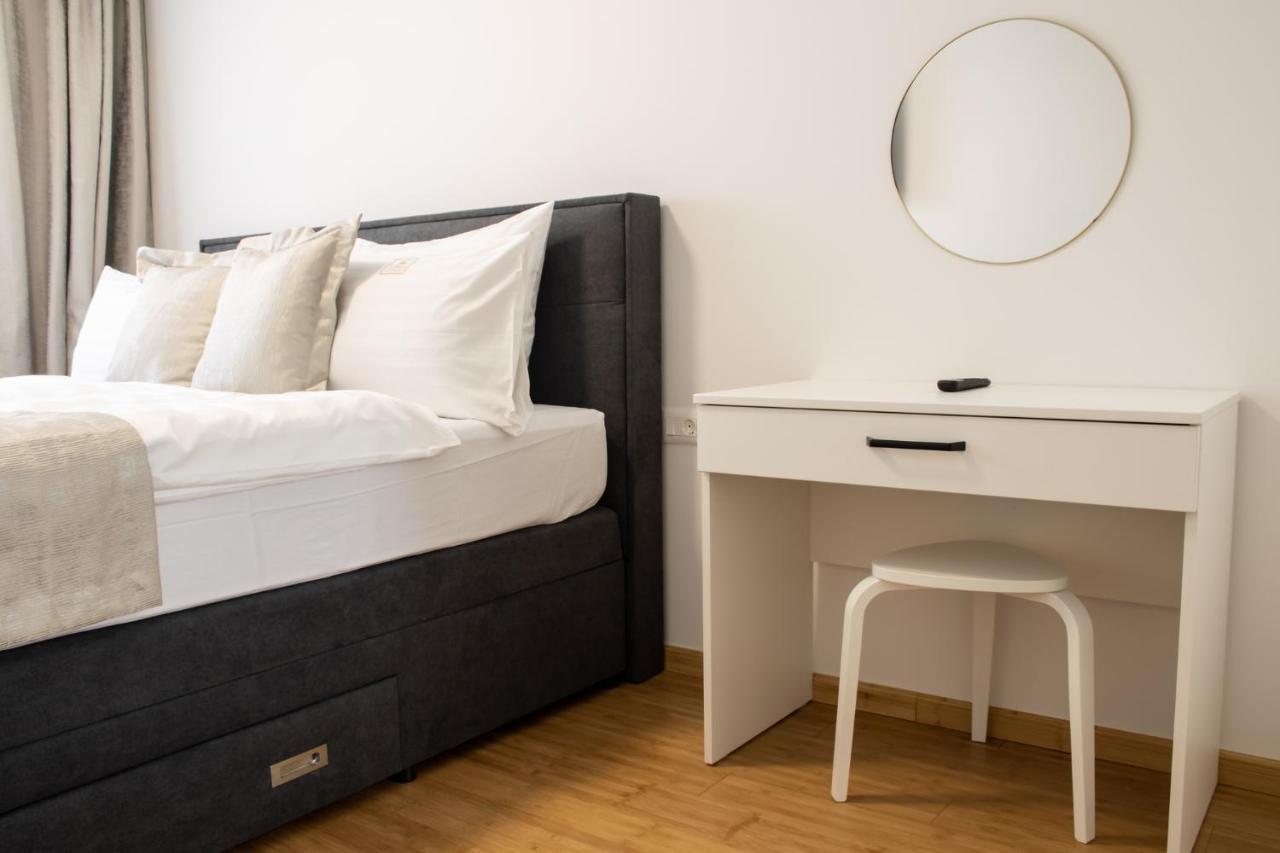 Hugo Apartments Загреб Экстерьер фото