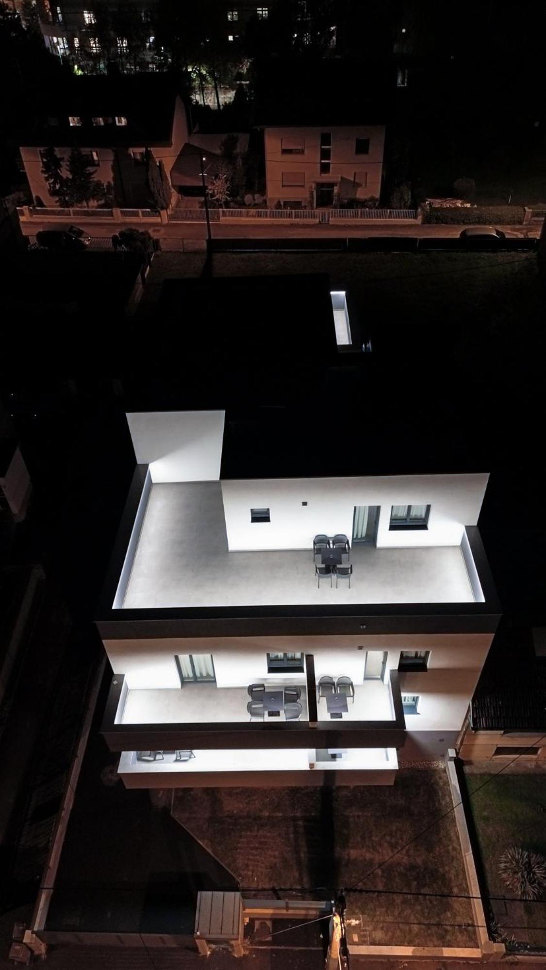 Hugo Apartments Загреб Экстерьер фото