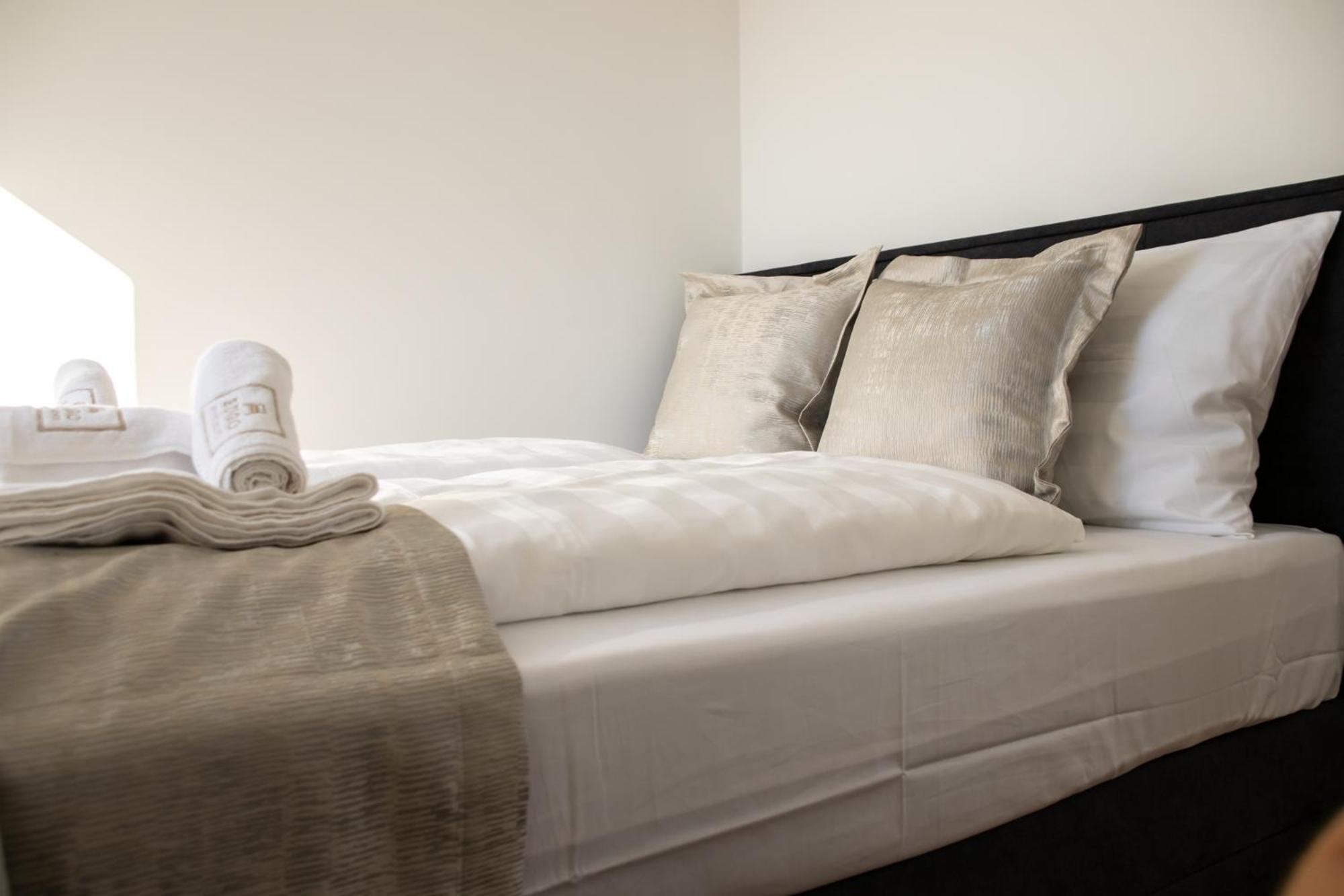 Hugo Apartments Загреб Экстерьер фото
